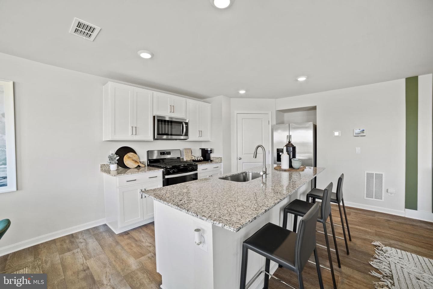5192 Crooked Lane photo 3