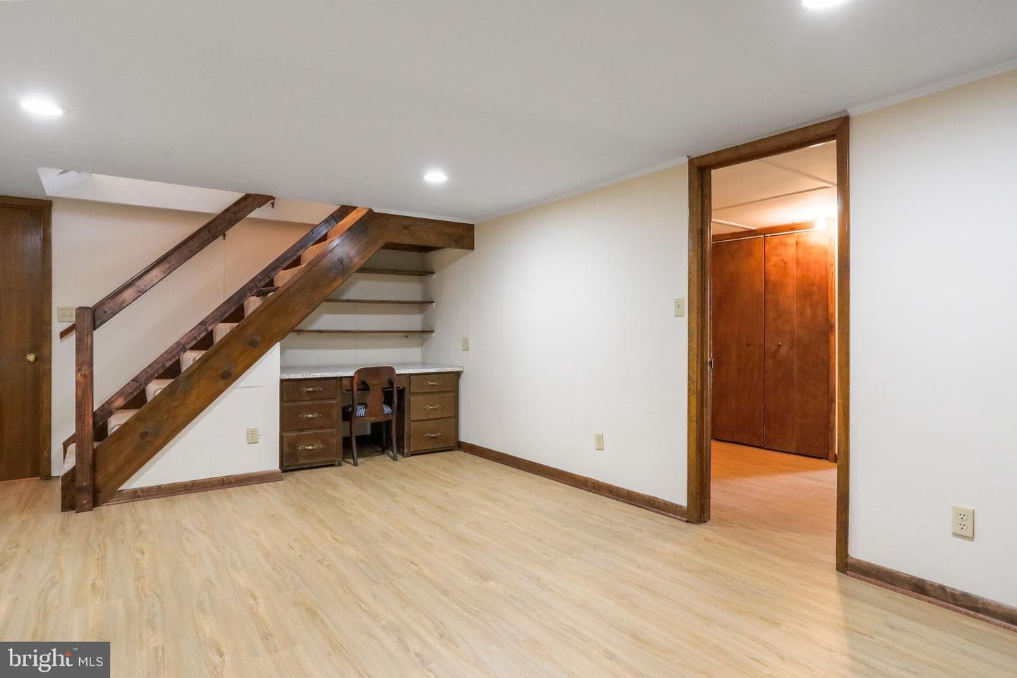 183 Vine Lane photo 12