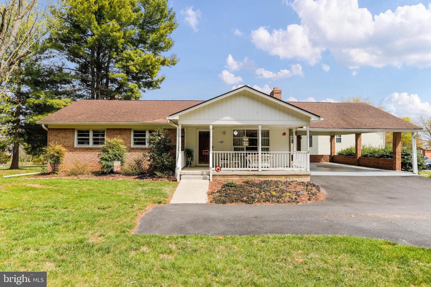 183 Vine Lane photo 2