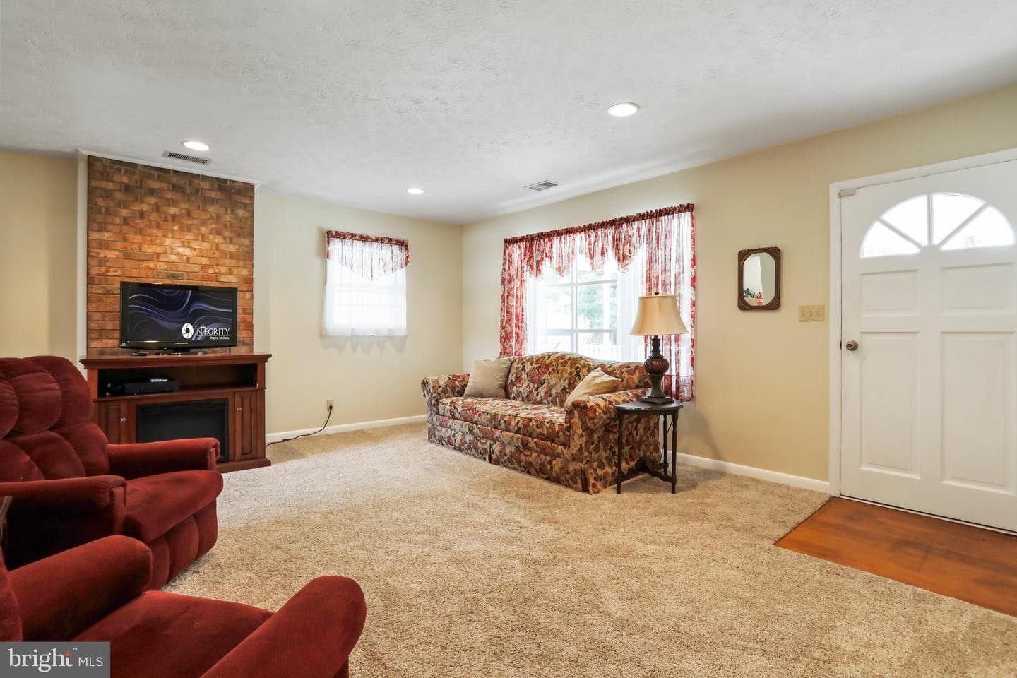 183 Vine Lane photo 6