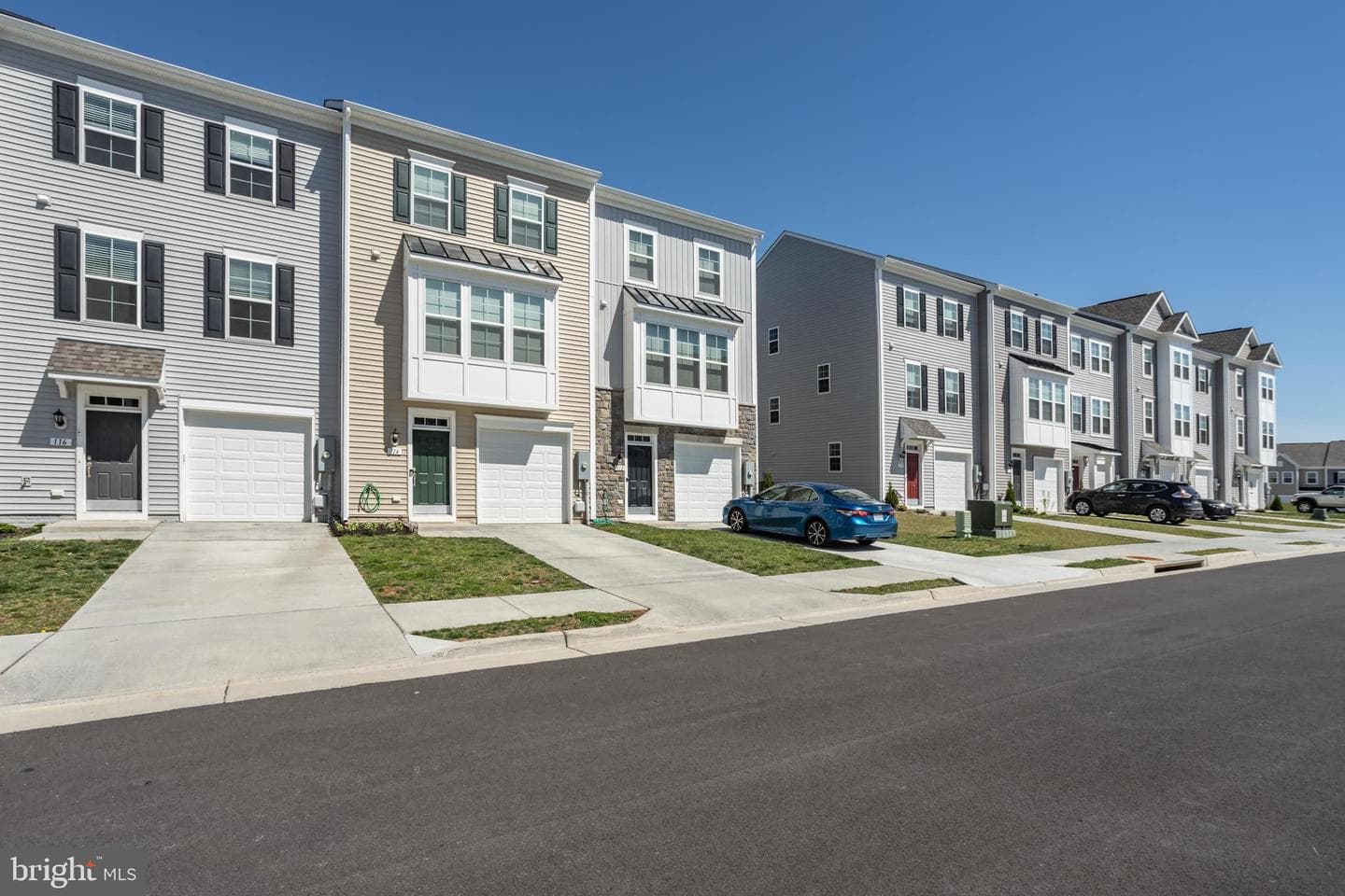 114 Stribling Way photo 3