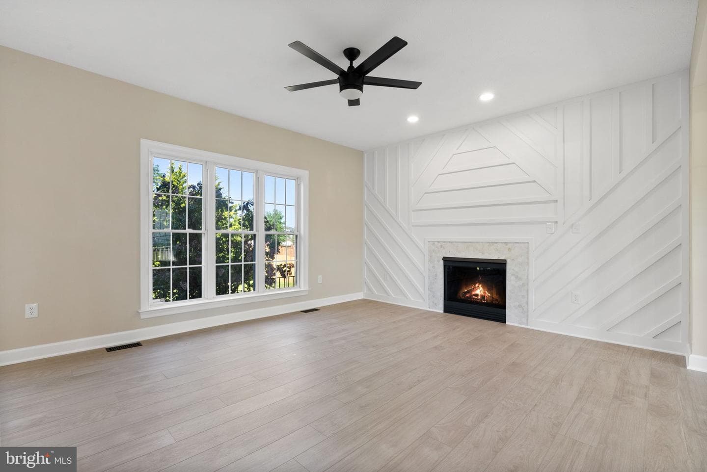 207 Clydesdale Drive photo 16
