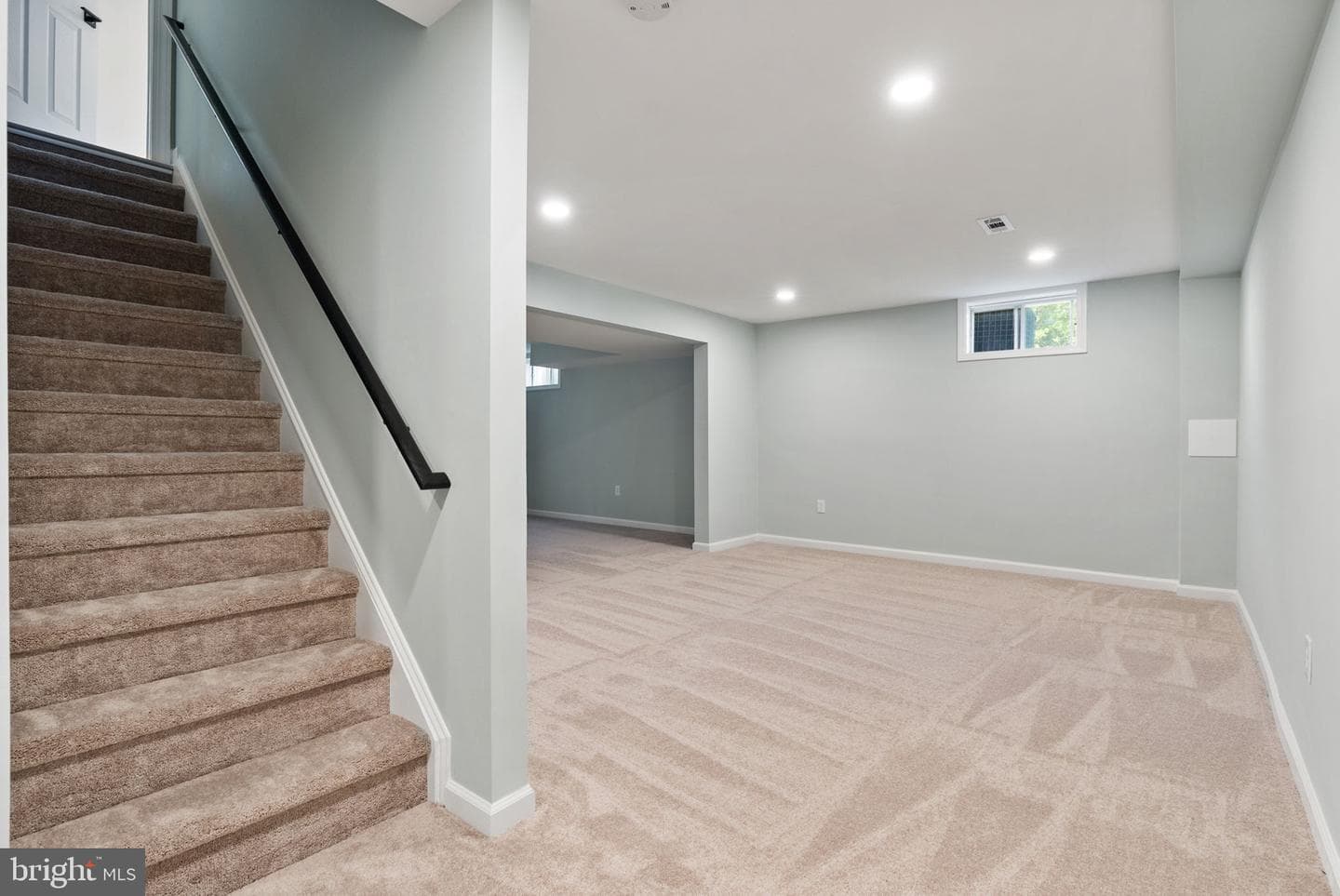 207 Clydesdale Drive photo 39