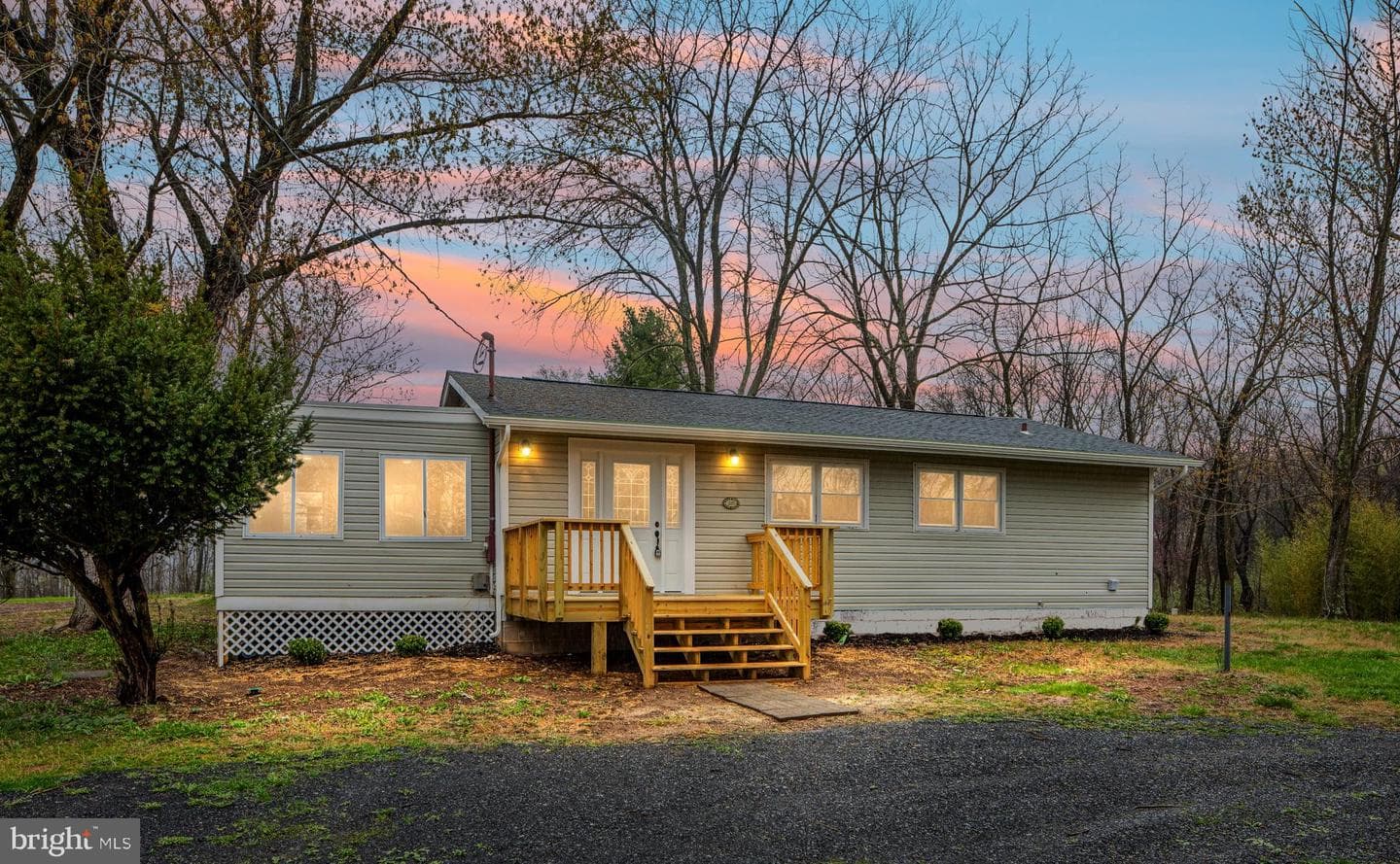 225 Susquehanna Trail photo 2
