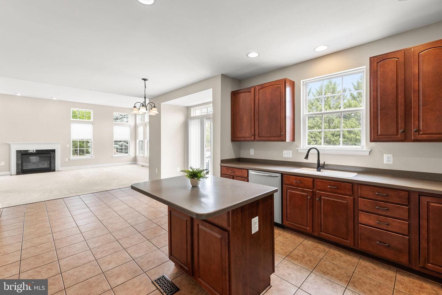 204 Rebecca Drive photo 12