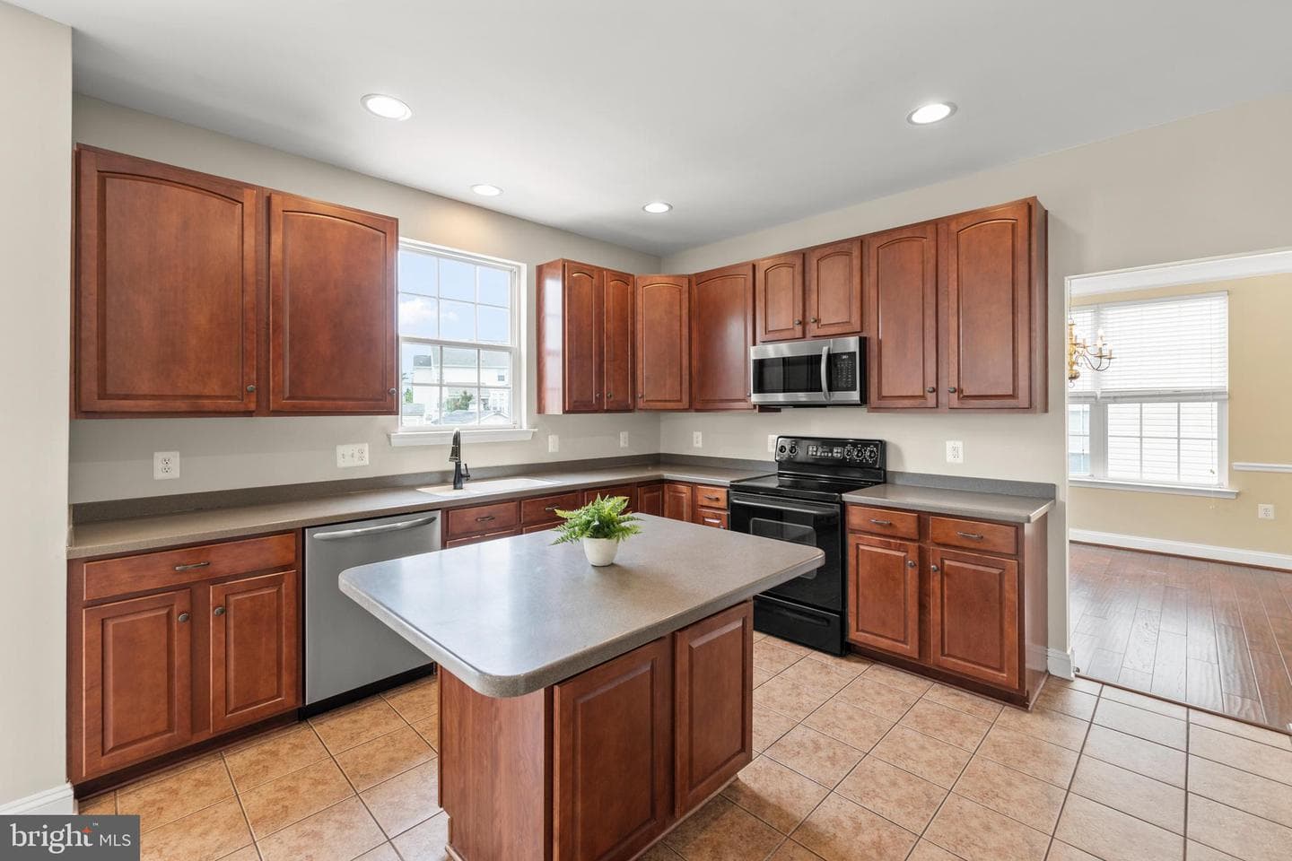 204 Rebecca Drive photo 13