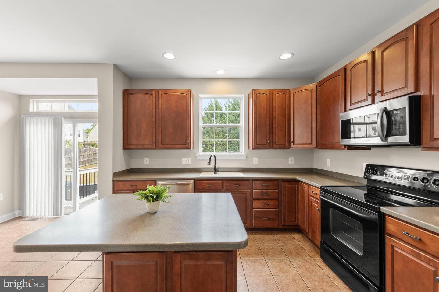204 Rebecca Drive photo 17