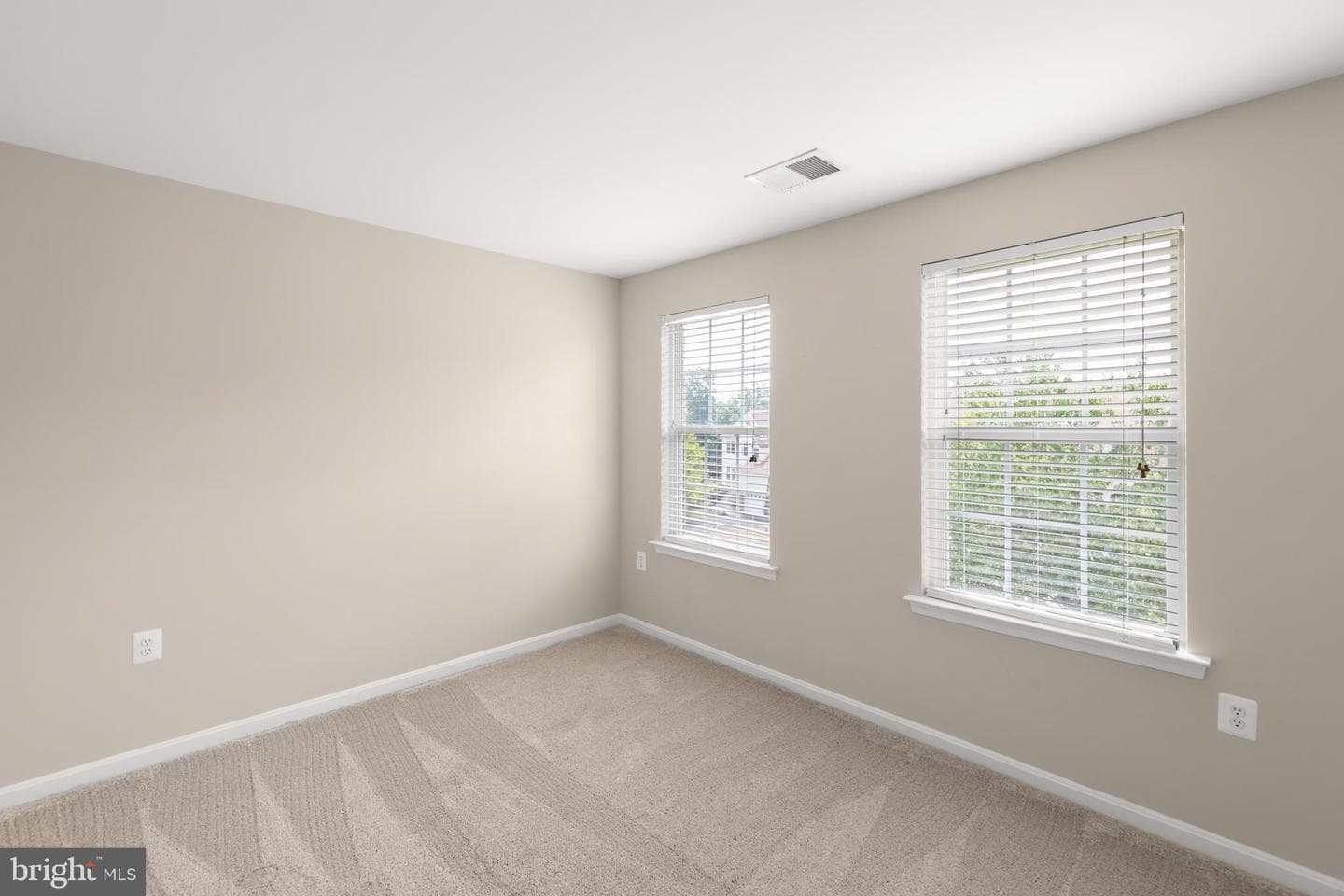 204 Rebecca Drive photo 28