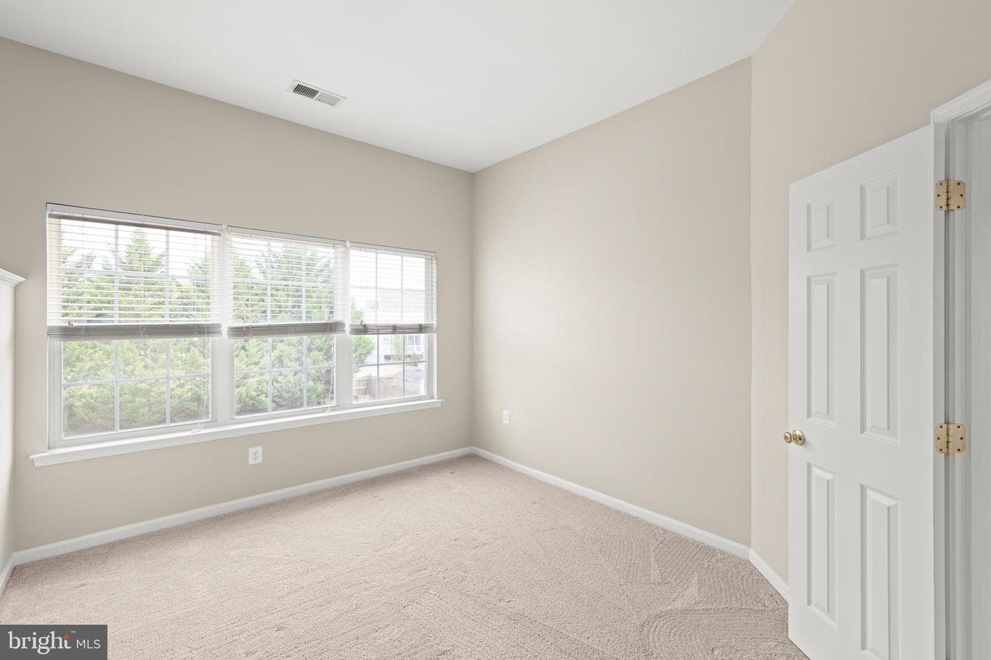 204 Rebecca Drive photo 35