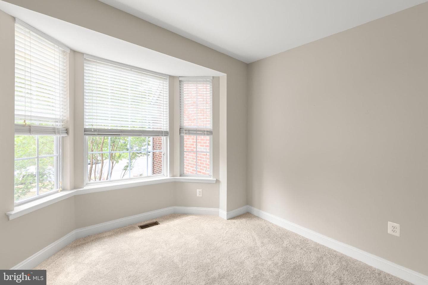 204 Rebecca Drive photo 45