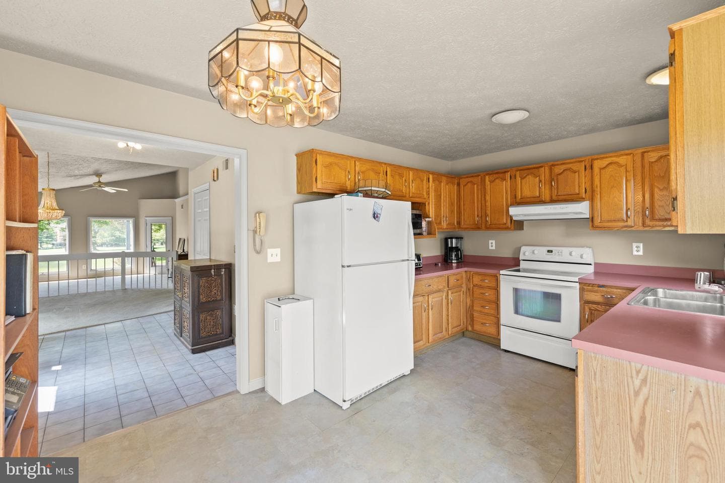 325 Masters Drive photo 14