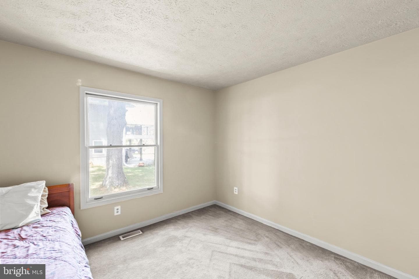 325 Masters Drive photo 29