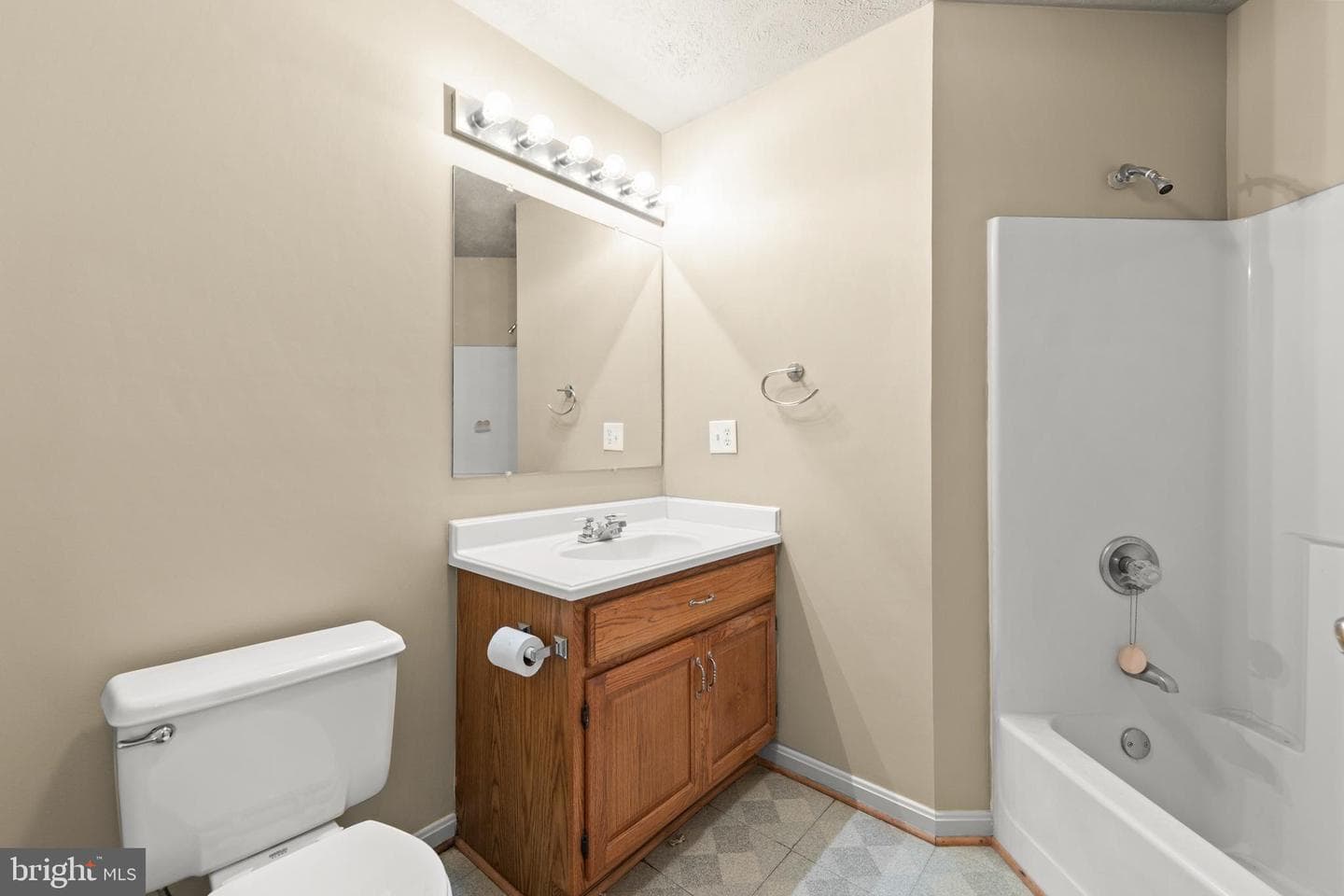 325 Masters Drive photo 35