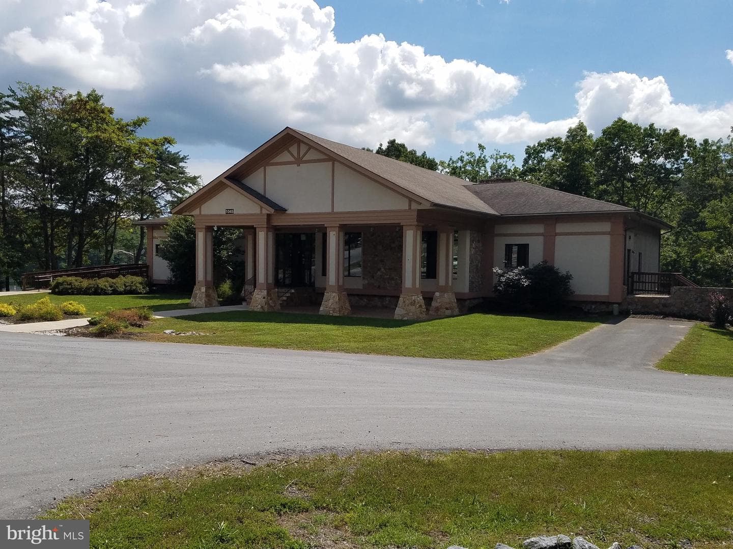 325 Masters Drive photo 48