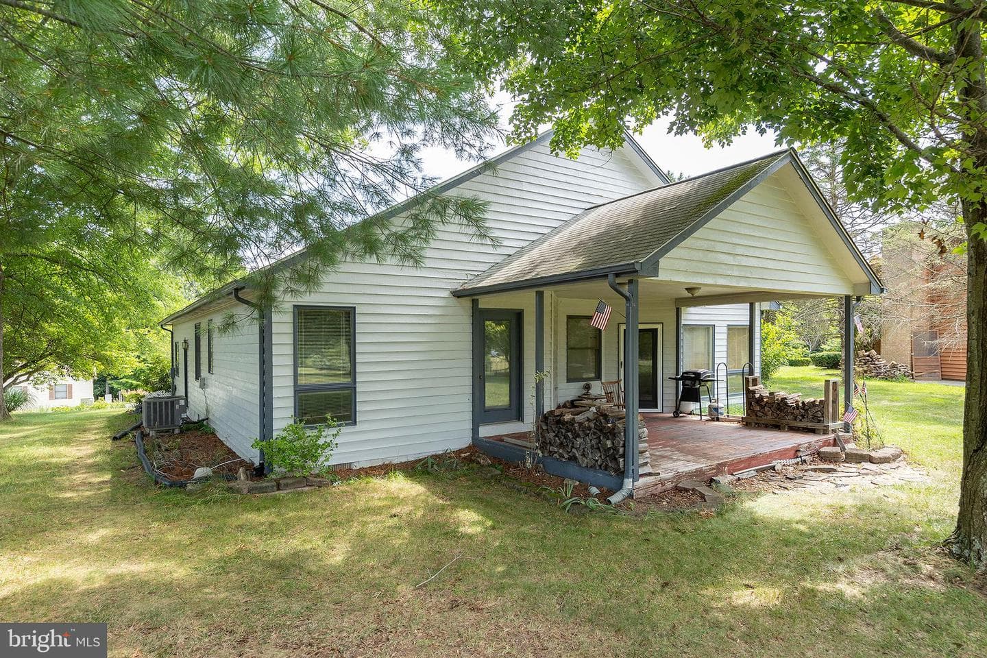 325 Masters Drive photo 7