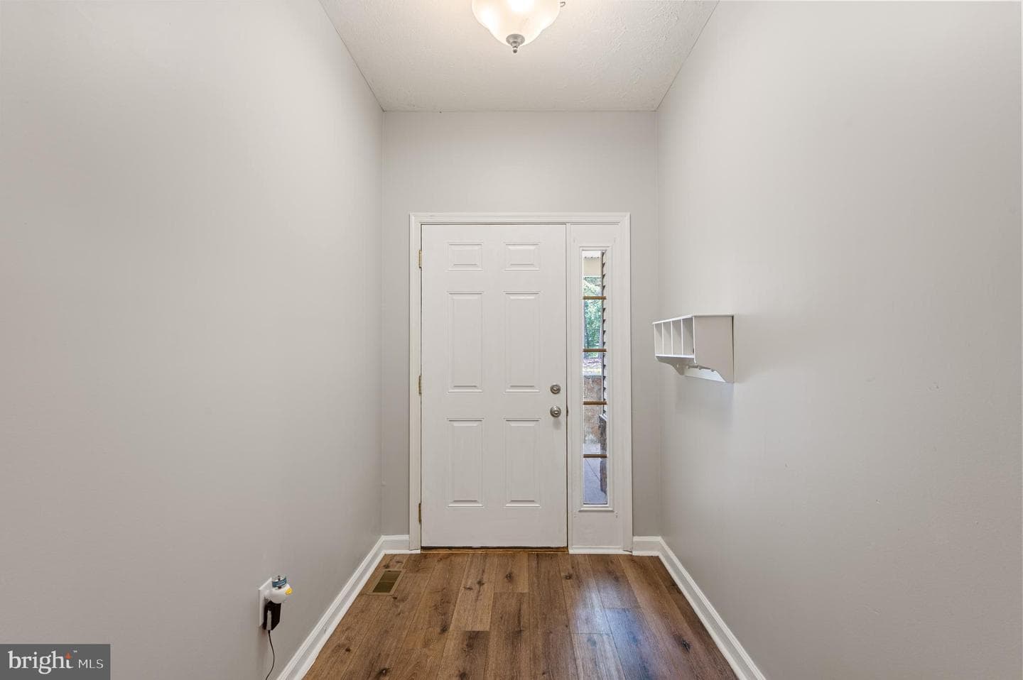 611 Lakeview Drive photo 23