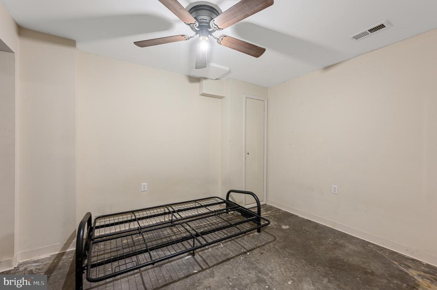 611 Lakeview Drive photo 28