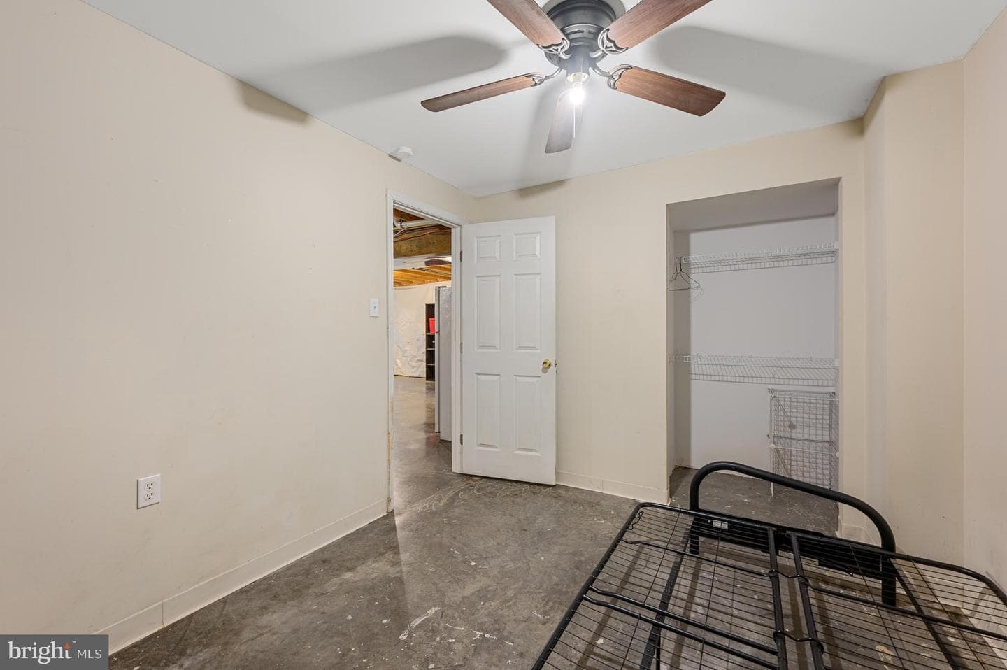 611 Lakeview Drive photo 29