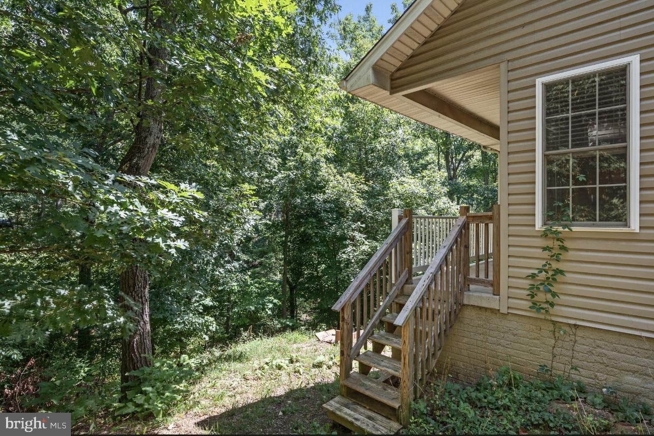 611 Lakeview Drive photo 48
