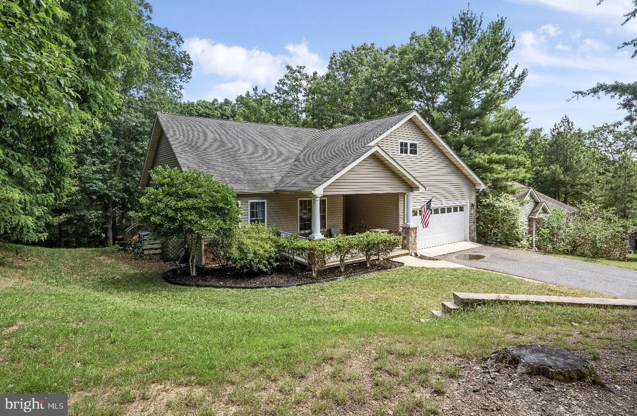 611 Lakeview Drive photo 49