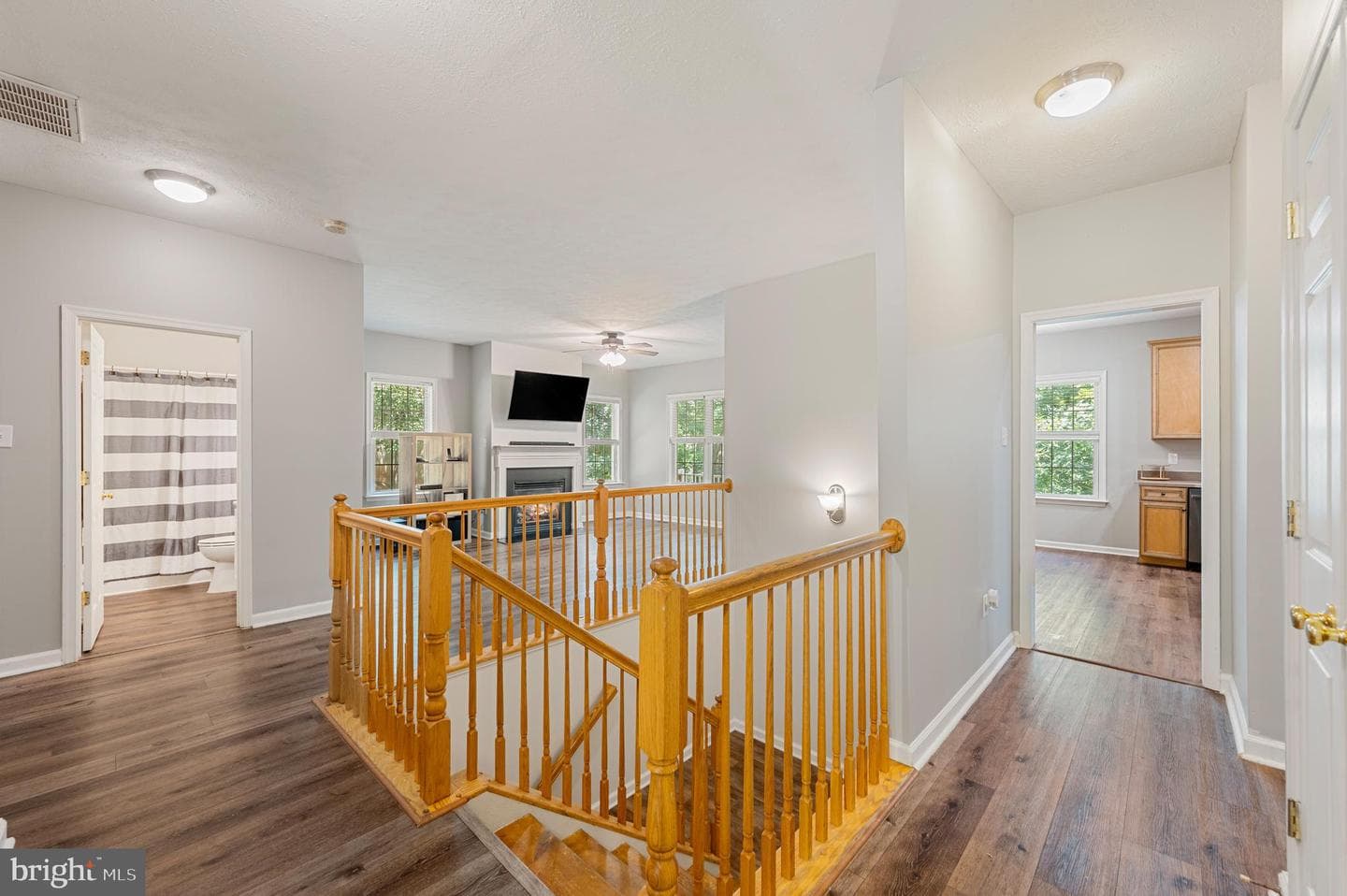 611 Lakeview Drive photo 7