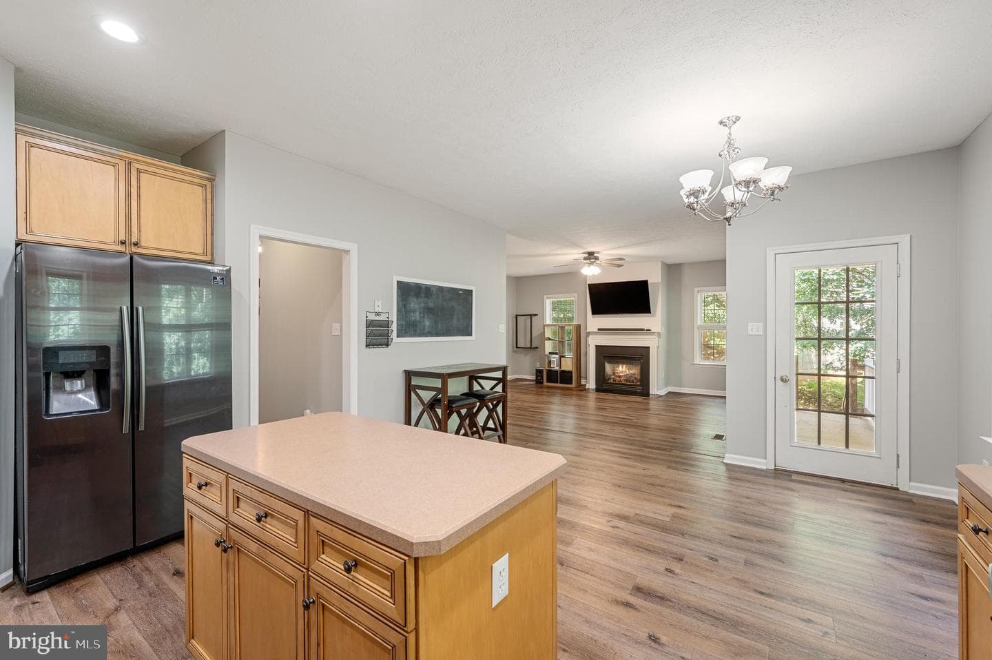 611 Lakeview Drive photo 8