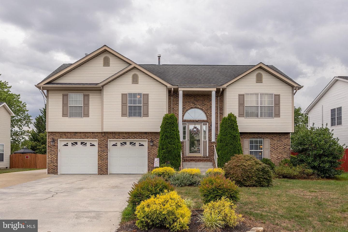 308 Montgomery Circle photo 1