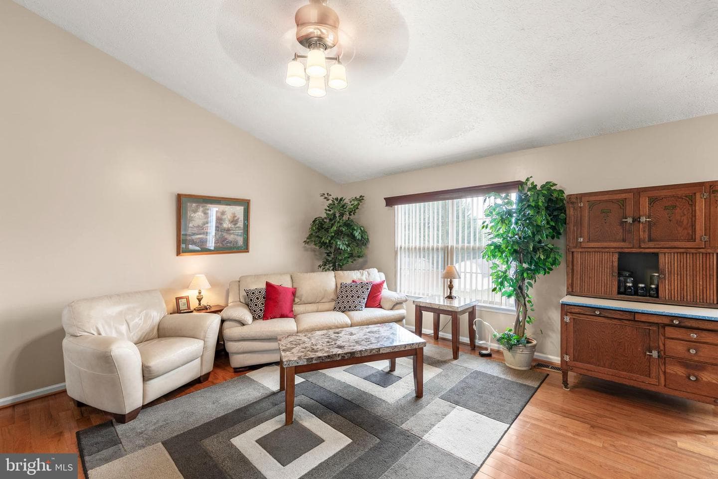 308 Montgomery Circle photo 3