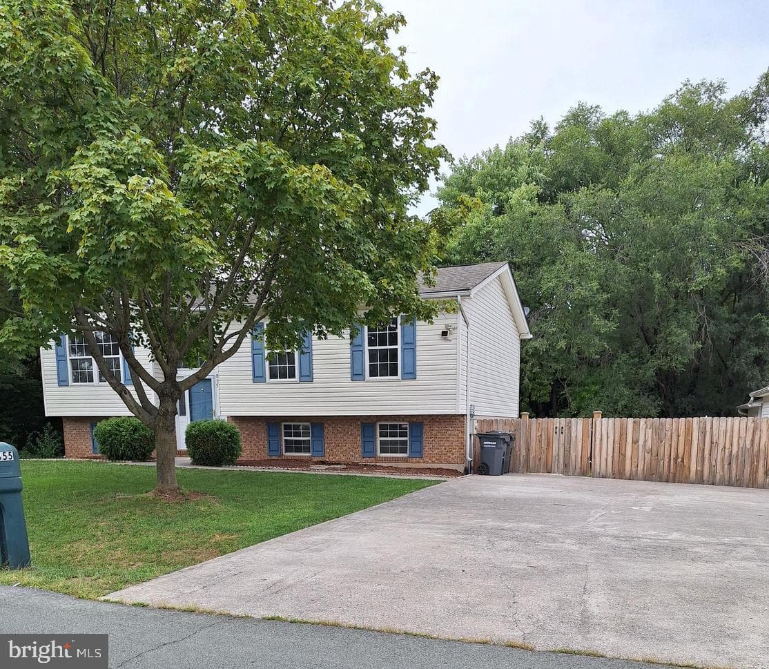 855 Butler Avenue photo 3