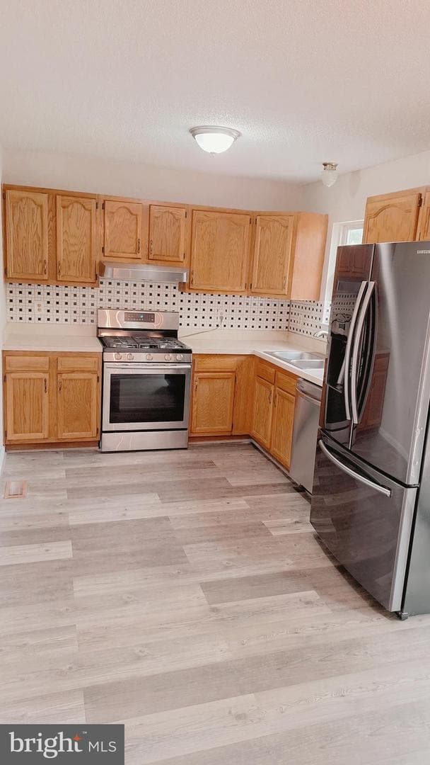 855 Butler Avenue photo 9