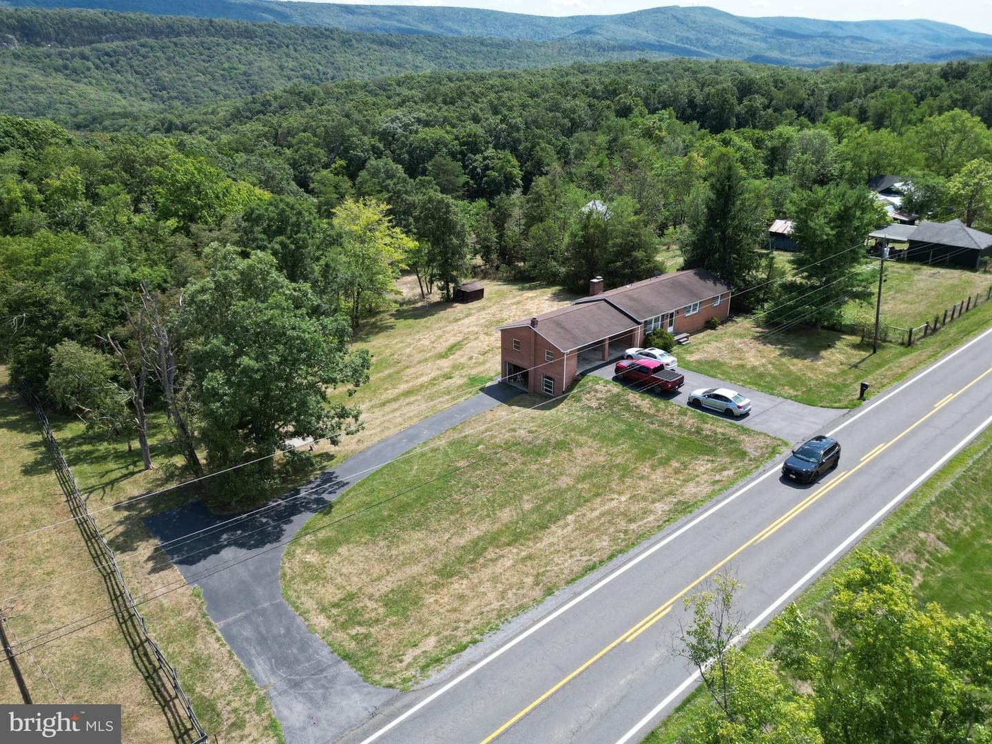 1157 Carpers Pike photo 3