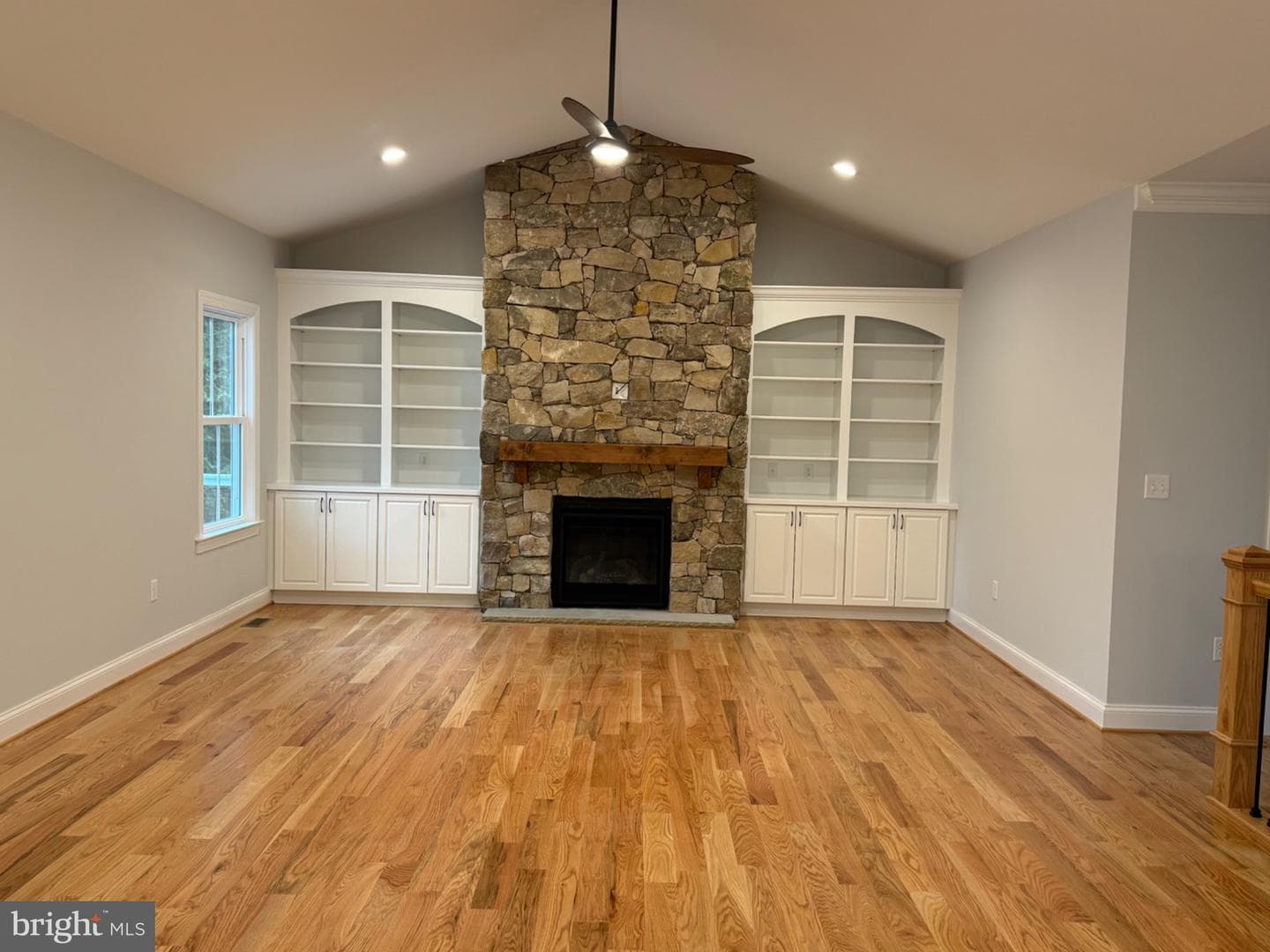 219 Taggart Drive photo 2