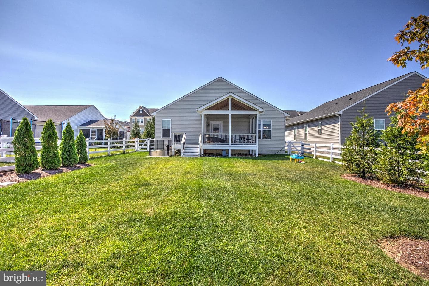 231 Parkland Drive photo 12
