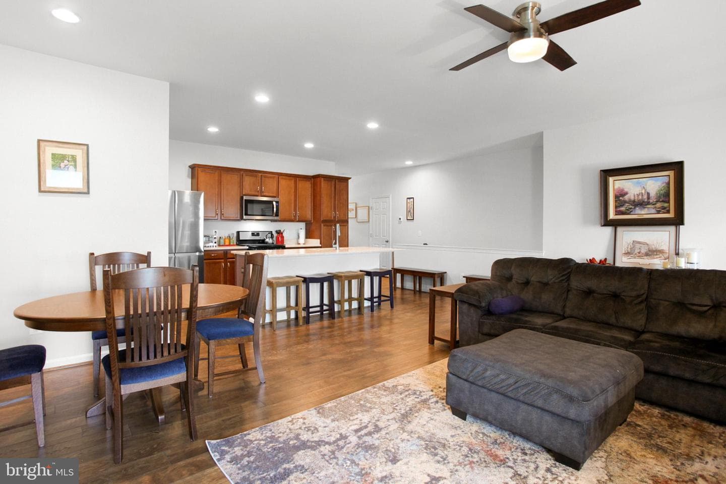 231 Parkland Drive photo 2