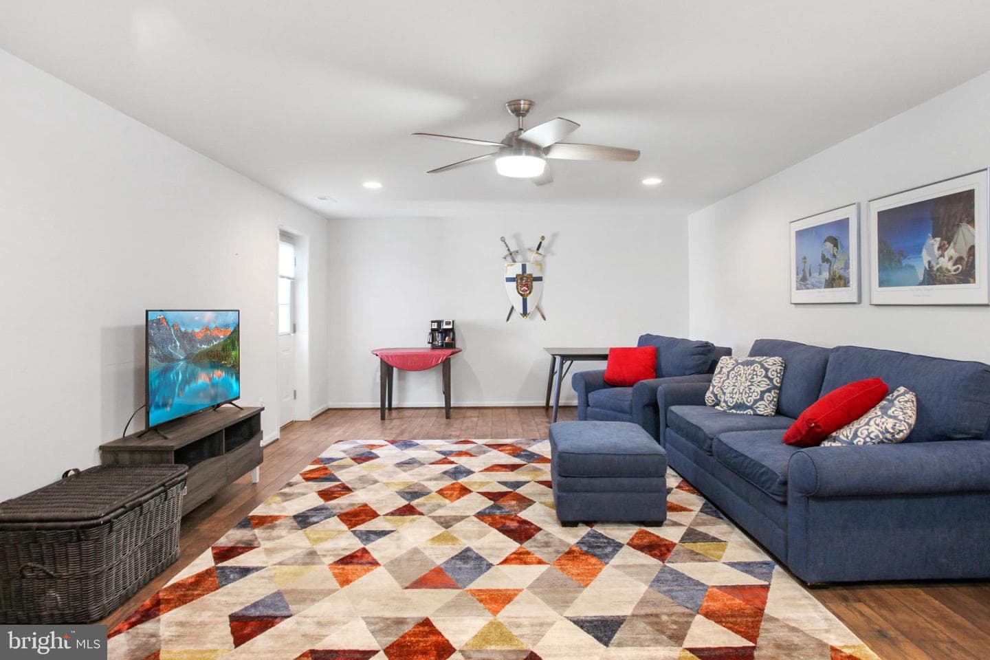 231 Parkland Drive photo 32