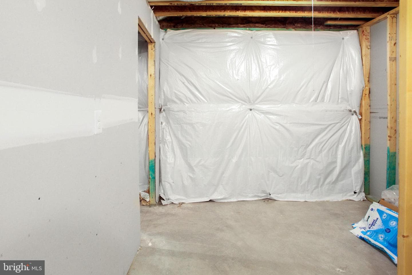 231 Parkland Drive photo 38