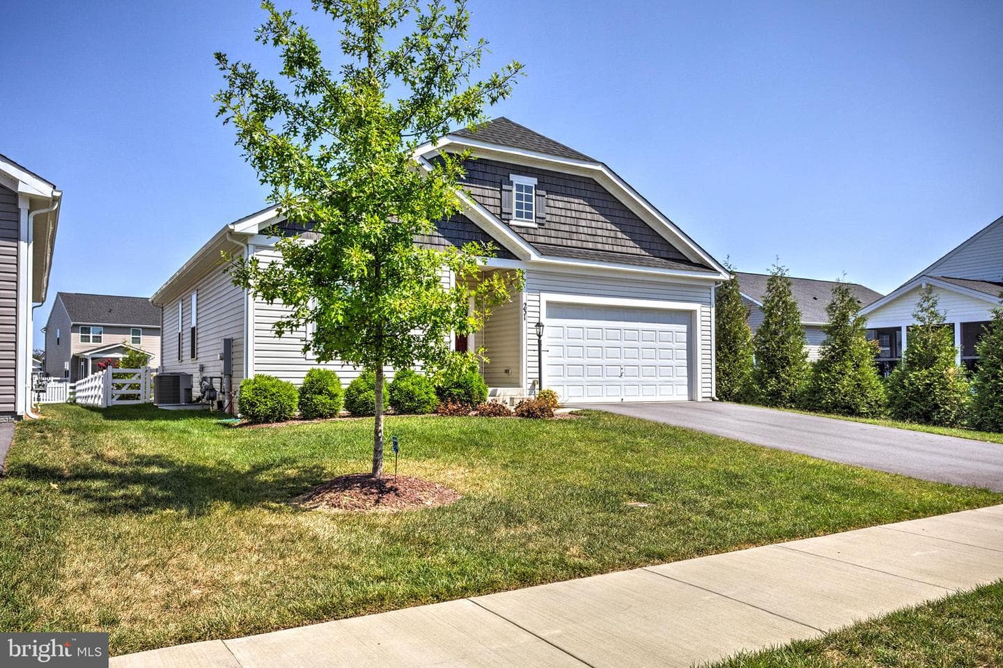 231 Parkland Drive photo 45