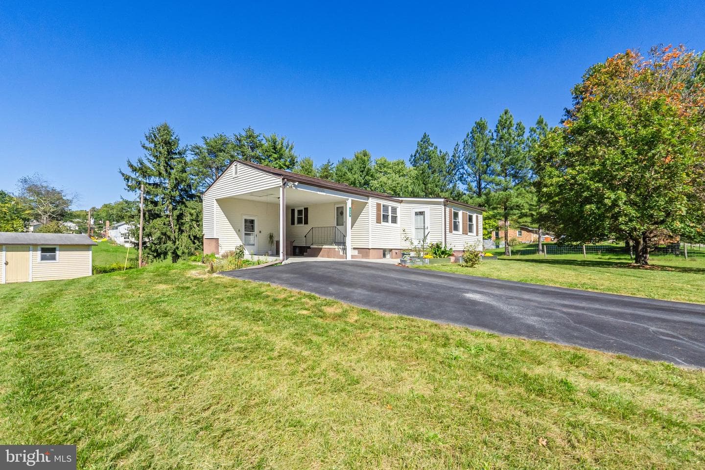 173 Sanctuary Drive photo 34