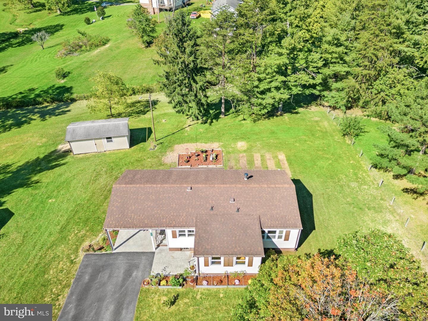 173 Sanctuary Drive photo 35
