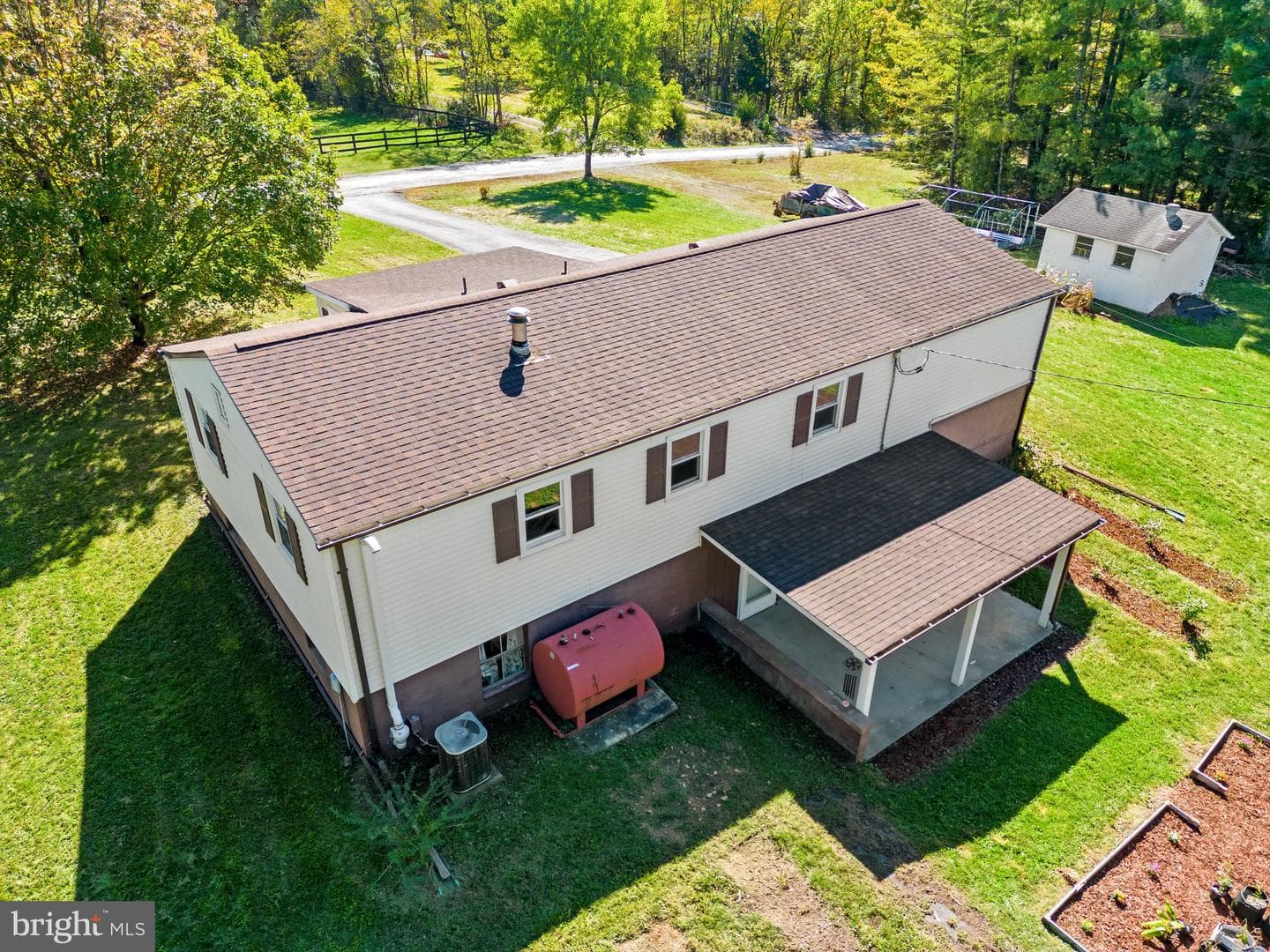173 Sanctuary Drive photo 36