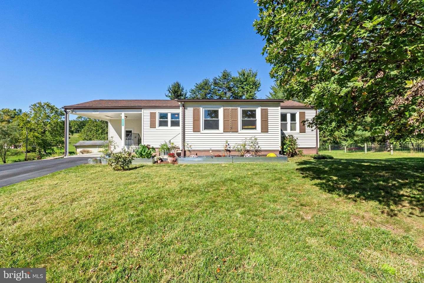 173 Sanctuary Drive photo 37