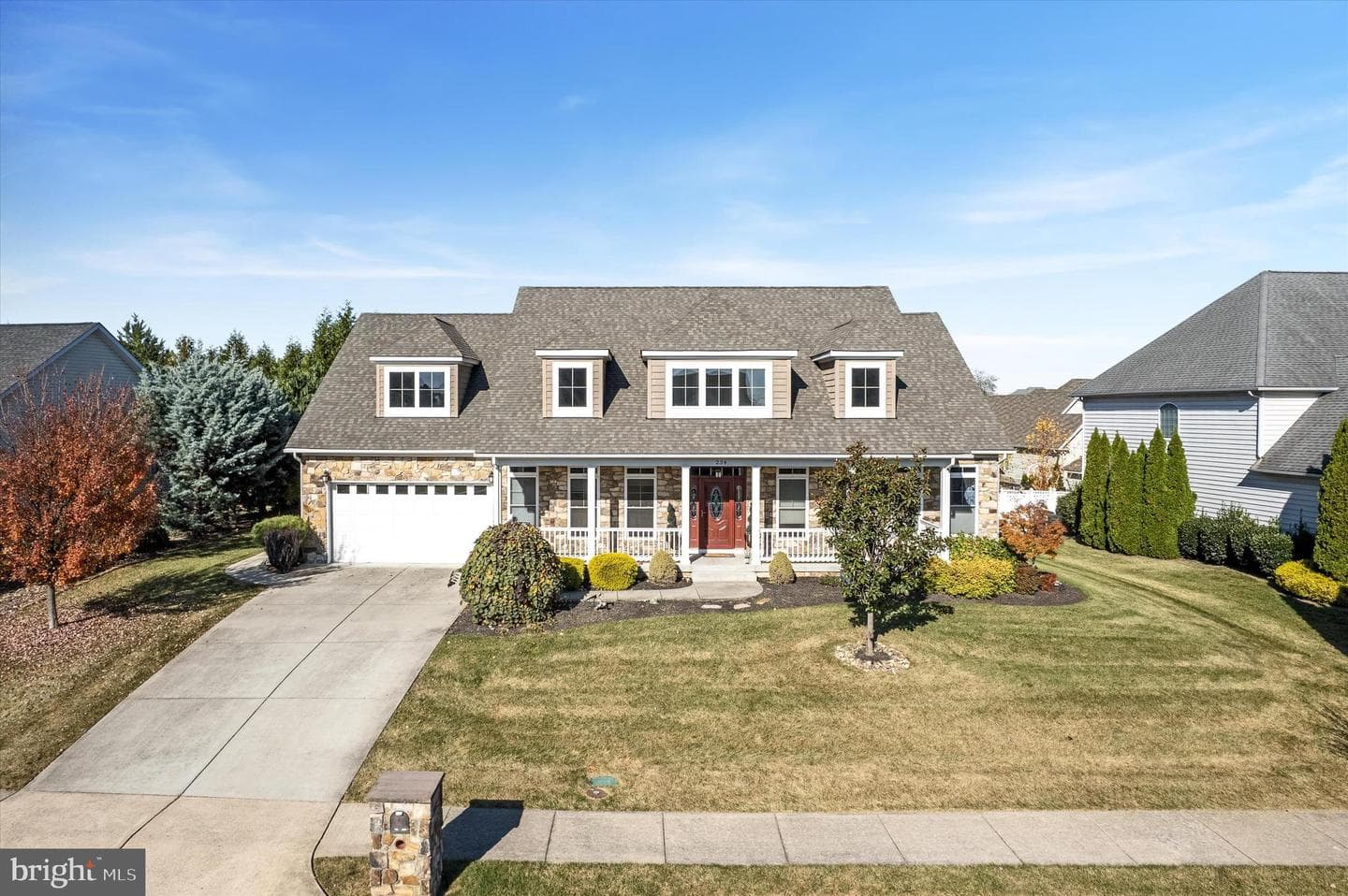 234 Summerfield Drive photo 2