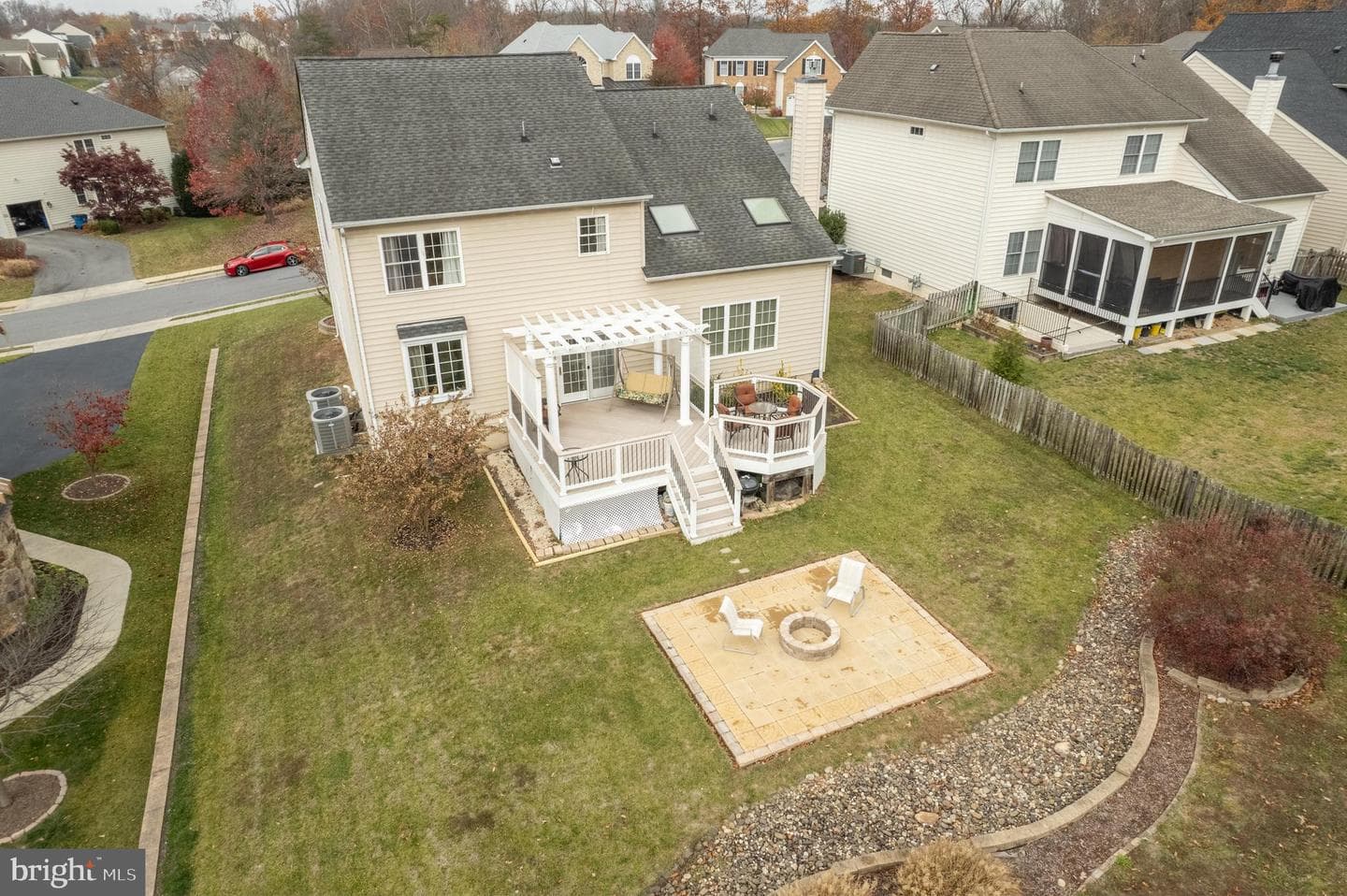 102 Norfolk Court photo 36