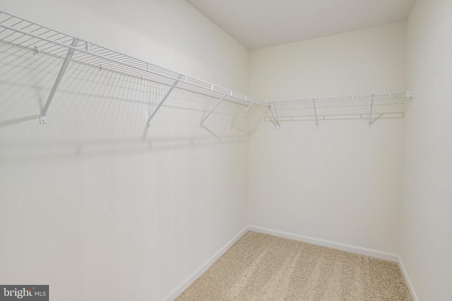 120 Midsummer Lane photo 24