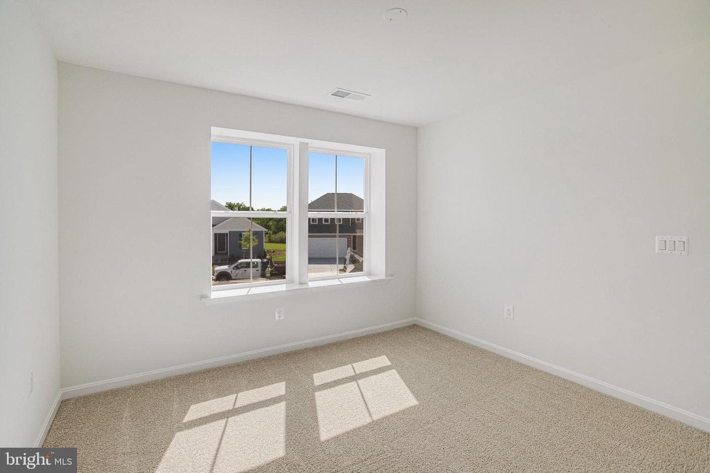 120 Midsummer Lane photo 25