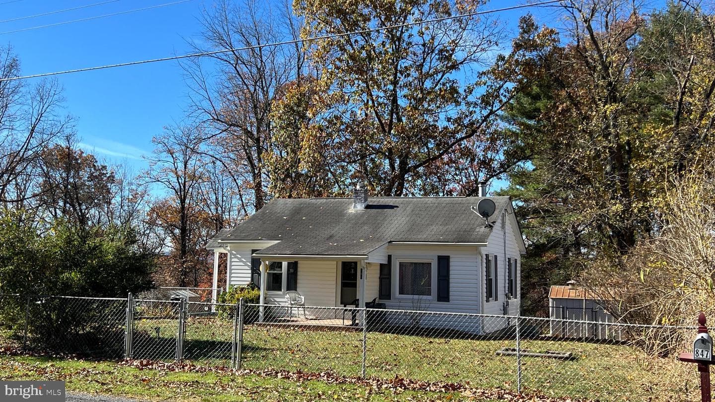 847 Hunting Ridge Road photo 2