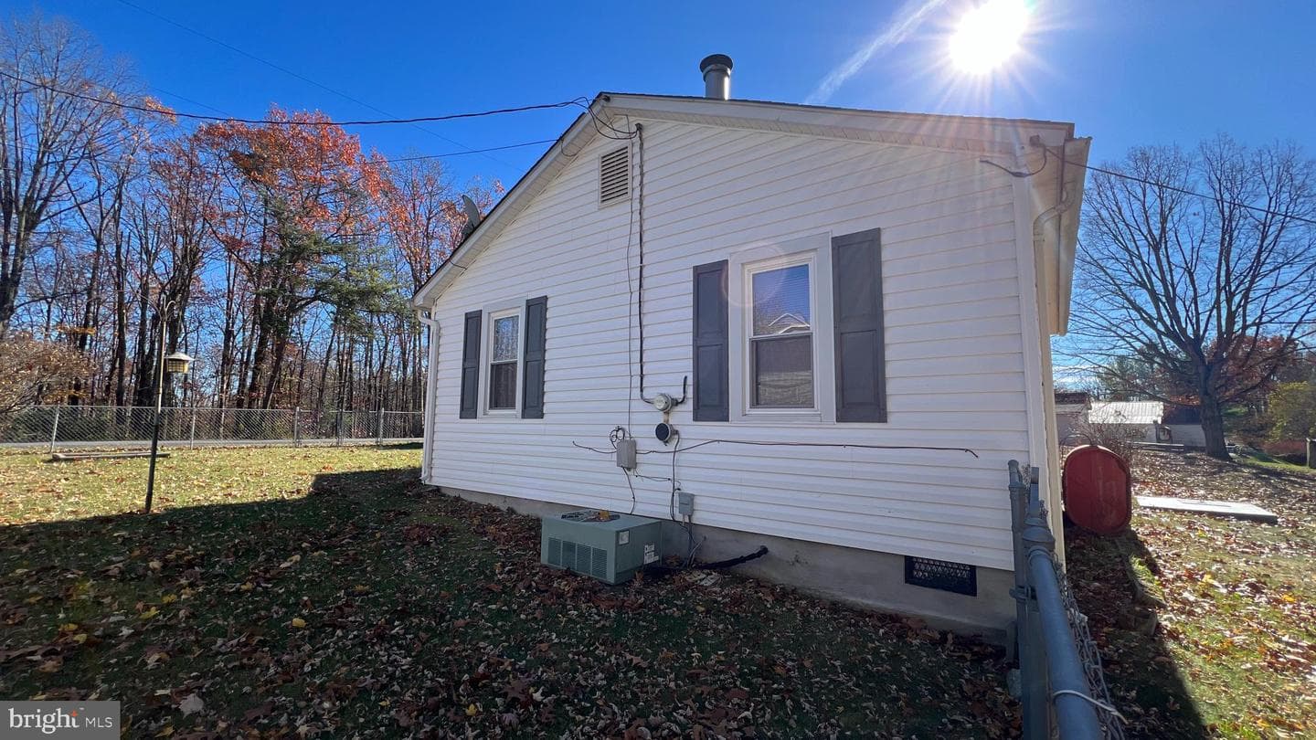 847 Hunting Ridge Road photo 9