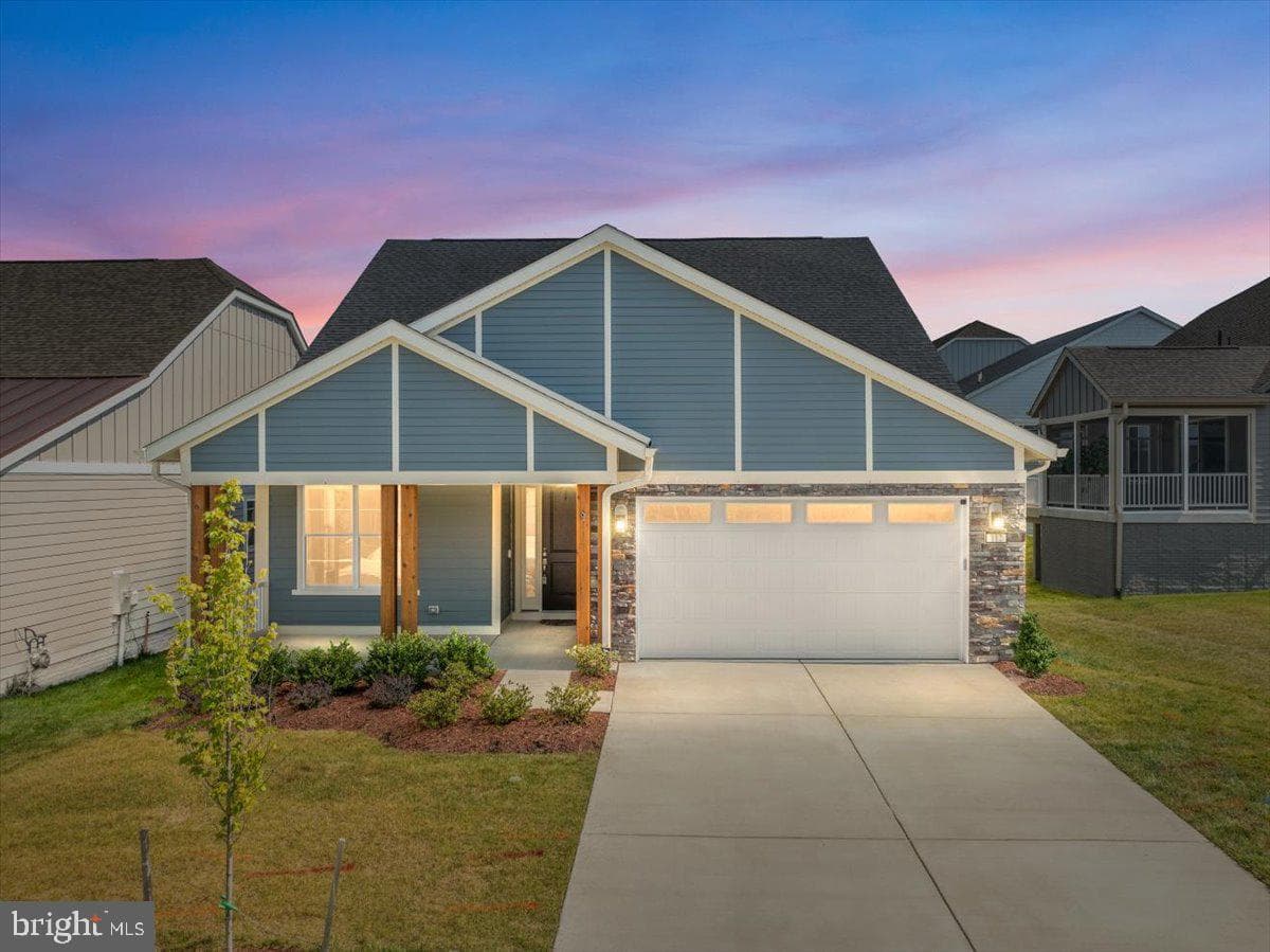 112 Stonecrop Court photo 3
