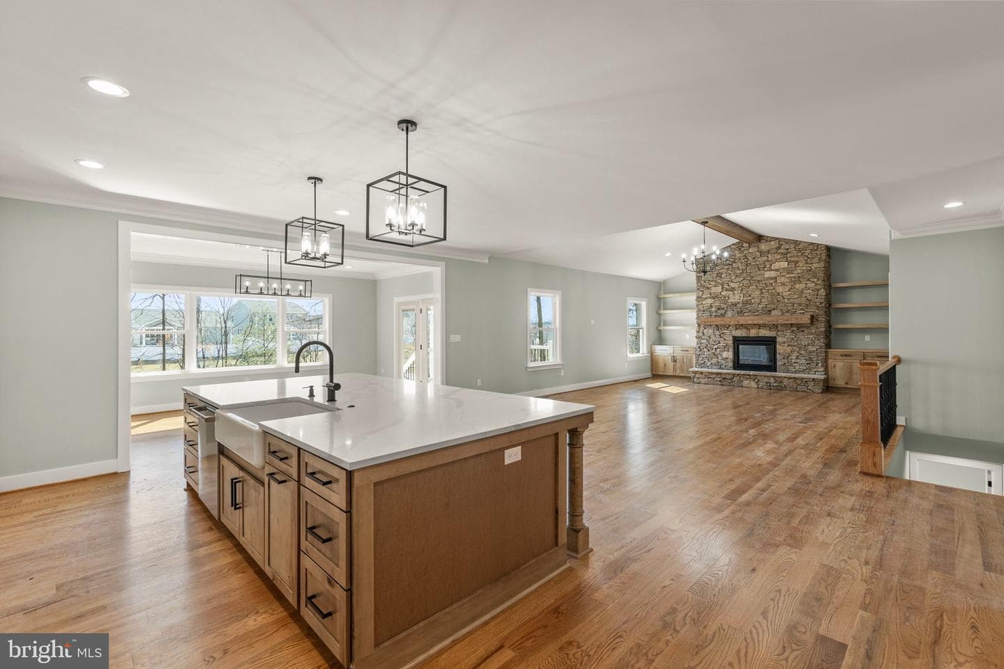 303 Summerfield Drive photo 3