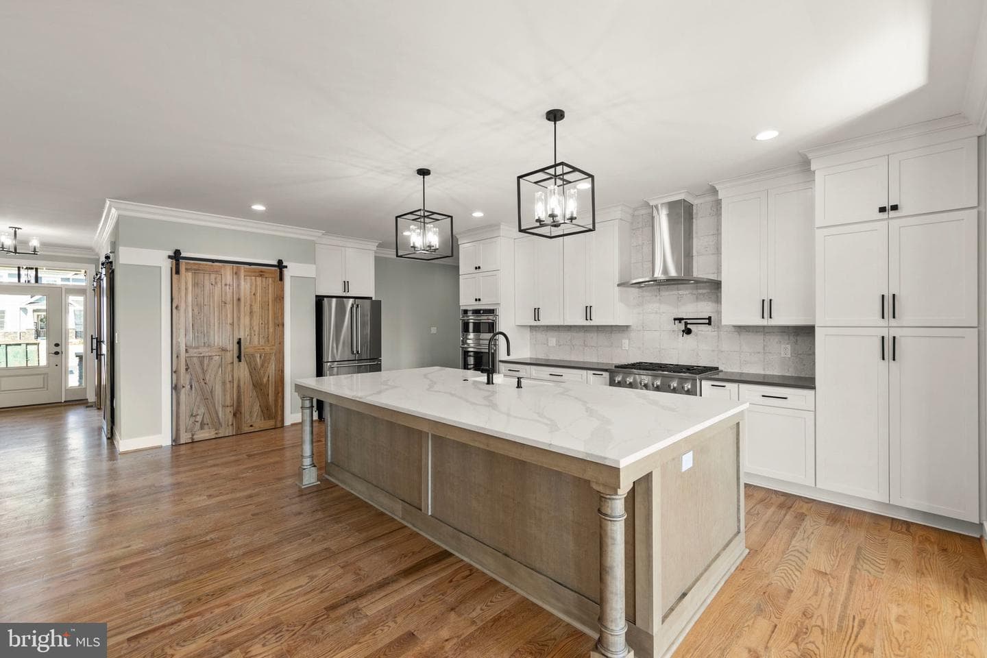 303 Summerfield Drive photo 5